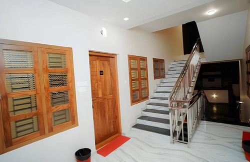 Thalassery Hotel | 325 m² Hotel ∙ 2 bedrooms ∙ 4 guests