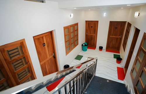 Thalassery Hotel | 325 m² Hotel ∙ 2 bedrooms ∙ 4 guests