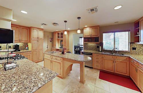 Desert Club Estates House | 325 m² House ∙ 4 bedrooms ∙ 8 guests