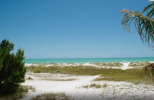 Anna Maria House | 325 m² House ∙ 5 bedrooms ∙ 8 guests