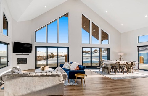 Fish Haven House | 325 m² House ∙ 5 bedrooms ∙ 14 guests