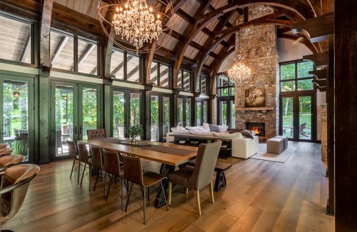 Maggie Valley House | 325 m² House ∙ 4 bedrooms ∙ 14 guests