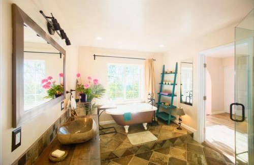 Piedmont Pines House | 325 m² House ∙ 3 bedrooms ∙ 7 guests