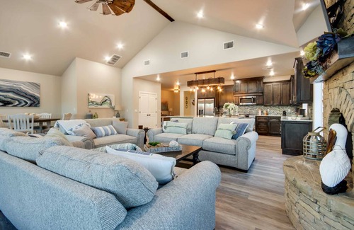 Cleora House | 329 m² House ∙ 5 bedrooms ∙ 17 guests