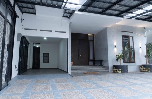 Setiabudi Villa | 329 m² Villa ∙ 10 bedrooms ∙ 20 guests