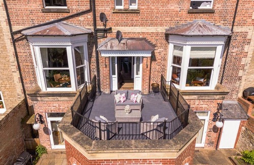 Richmond House | 32A Maison Dieu - Richmond