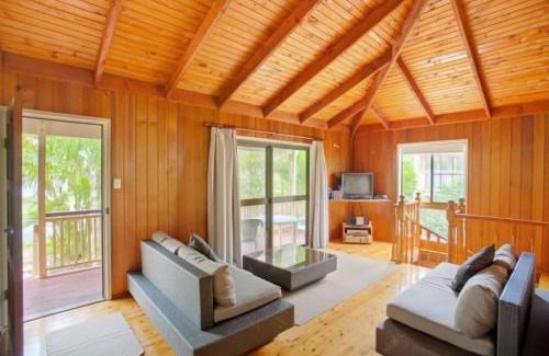 Rainbow Beach House | 33 Cooloola Drive Rainbow Beach