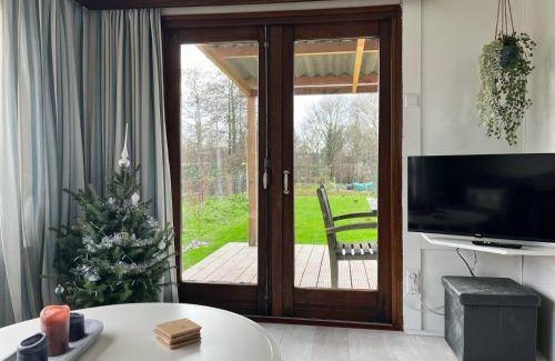 Zuid-Scharwoude Ski Chalet | 33 m² Chalet ∙ 1 bedroom ∙ 2 guests