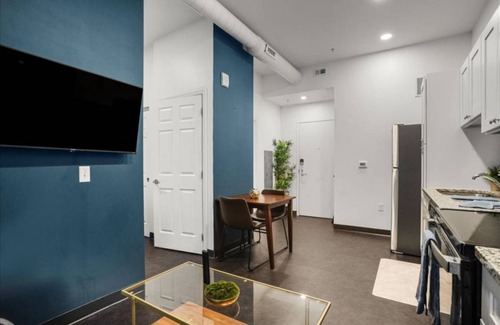 Cultural District Condo | 33 m² Condo ∙ 1 bedroom ∙ 2 guests