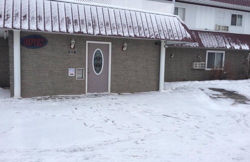 Thief River Falls Hotel | 33 m² Hotel ∙ 127 guests