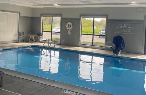 Newcomerstown Hotel | 33 m² Hotel ∙ 127 guests