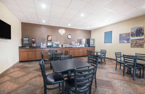 Jamestown Hotel | 33 m² Hotel ∙ 127 guests