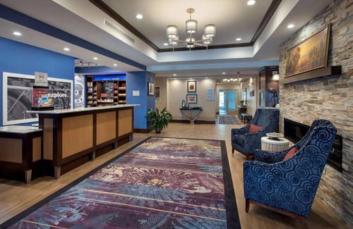 New Paltz Hotel | 33 m² Hotel ∙ 127 guests
