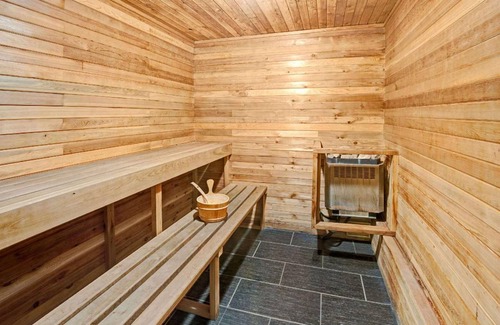 Leduc Hotel | 33 m² Hotel ∙ 127 guests