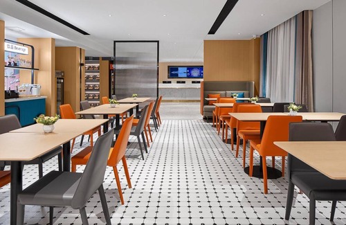 Huadu Hotel | 33 m² Hotel ∙ 2 guests