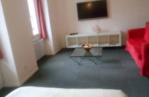 Centre Ville Apartment | 33 M2 near Place St Jean