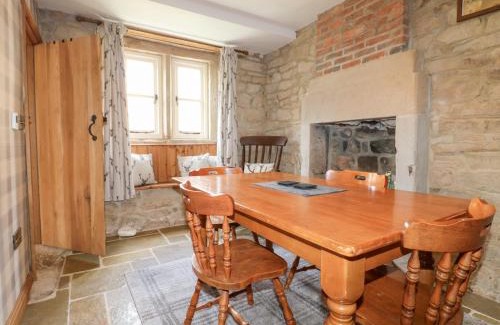 Alfreton House | 33 Main Road