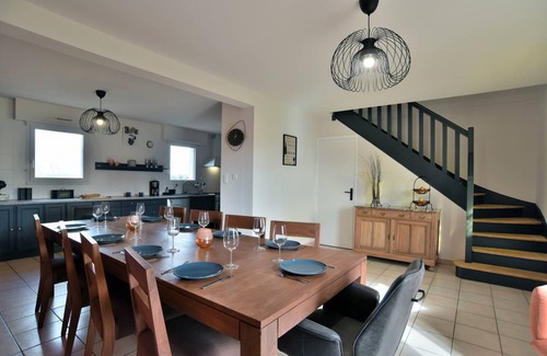 Pledeliac House | 330 m² House ∙ 4 bedrooms ∙ 10 guests