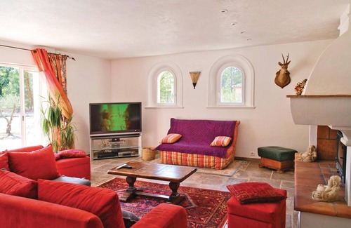 Callian House | 330 m² House ∙ 5 bedrooms ∙ 10 guests