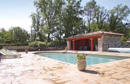 Callian House | 330 m² House ∙ 5 bedrooms ∙ 10 guests