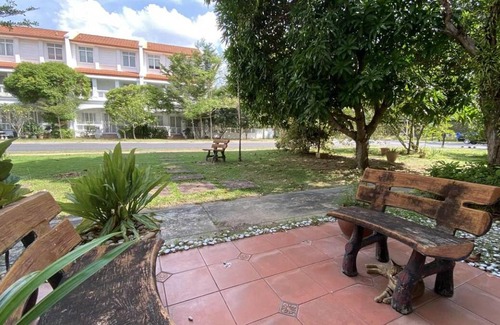 Seri Tanjung Pinang House | 330 m² House ∙ 5 bedrooms ∙ 15 guests