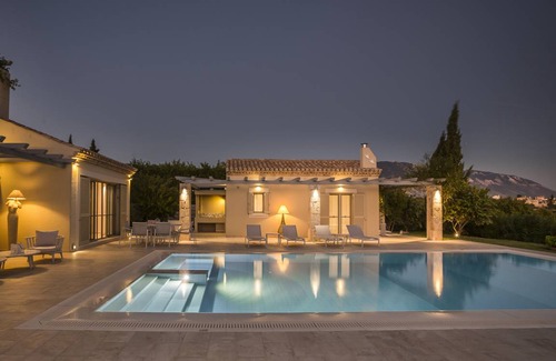 Kaligata Villa | 330 m² Villa ∙ 4 bedrooms ∙ 8 guests