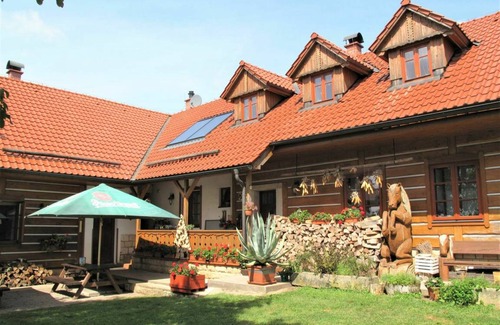 Uhlejov Villa | 330 m² Villa ∙ 7 bedrooms ∙ 24 guests