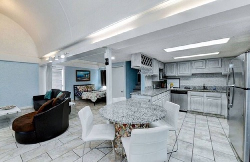Panama City Beach House | #332 Updated PETS OK-WALK 2 PIER PARK-BEACH!