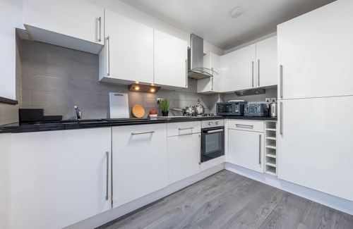 Wolverhampton House | 333168kskmdwdfef dn