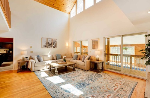 Diamond Point House | 334 m² House ∙ 3 bedrooms ∙ 10 guests
