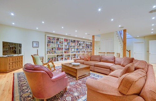 Williamstown House | 334 m² House ∙ 3 bedrooms ∙ 10 guests