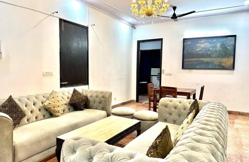 Sector 39 Villa | 334 m² Villa ∙ 4 bedrooms ∙ 17 guests