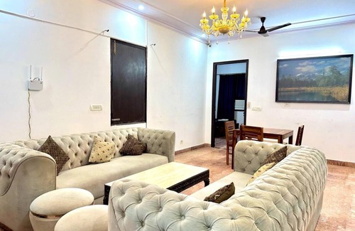 Sector 39 Villa | 334 m² Villa ∙ 4 bedrooms ∙ 17 guests