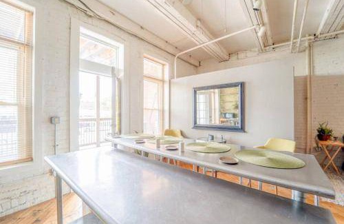 Binghamton Apartment | 335 m² Apartment ∙ 2 bedrooms ∙ 4 guests