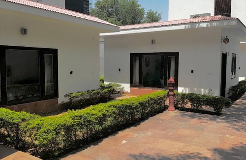Vasant Kunj Villa | 335 m² Villa ∙ 3 bedrooms ∙ 8 guests