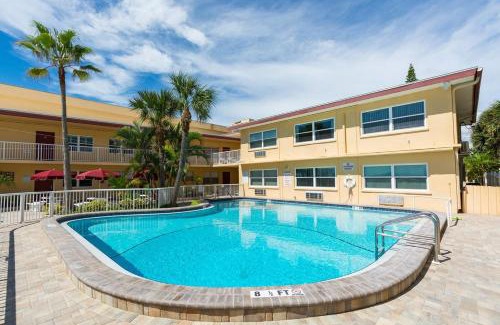 Madeira Beach House | 335 Surf Song Resort