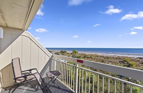 North Forest Beach Villa | 336 Breakers: Beachfront Paradise, 336 Breakers. Sleeps 4-6, Free Bikes