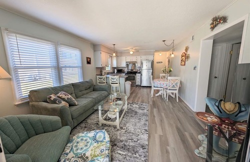 Frankford House | 33640 Briar Court North, Unit G-1
