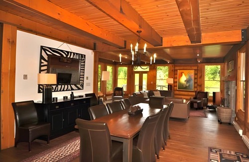 Lac Superieur Village Ski Chalet | 339 m² Chalet ∙ 5 bedrooms ∙ 12 guests