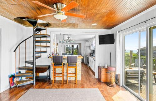 Ocean Bay Park House | 34 Champlain Penthouse