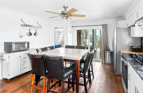 Ocean Bay Park House | 34 Champlain Penthouse