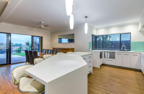 Exmouth House | 34 Gnulli Court - Bring your boat!