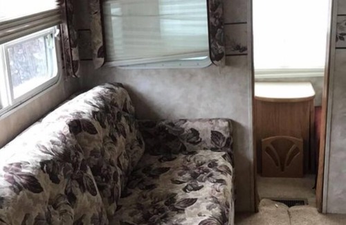 Marion House | 34' Luxury Camper on top of the Mountain with Gorgeous Views!