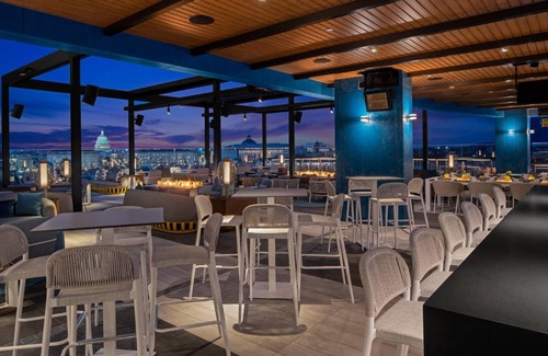 Navy Yard Hotel | 34 m² Hotel ∙ 4 guests