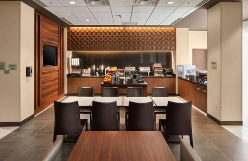 Hurricane Hotel | 34 m² Hotel ∙ 127 guests