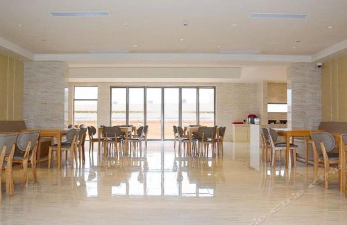 Pudong Hotel | 34 m² Hotel ∙ 127 guests