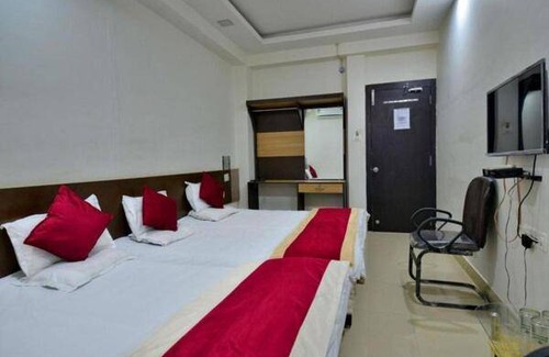 Jabalpur Hotel | 34 m² Hotel ∙ 4 guests