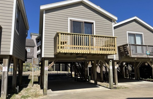 Hatteras Condo | 34 Sailing In A Gale Studio Bedroom Condo by RedAwning