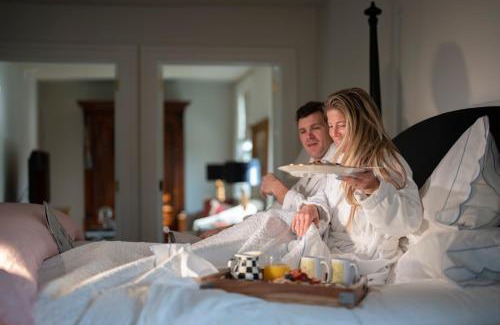 Skaneateles Historic District Hotel | 34 State "Historic Luxury Suites" Skaneateles