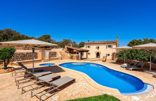 Felanitx House | 340 m² Finca ∙ 4 bedrooms ∙ 8 guests